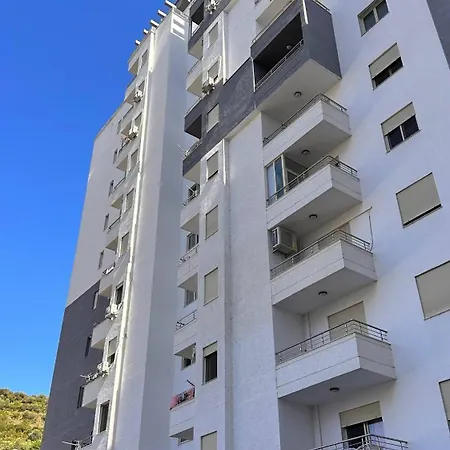 Beachside Oasis Apartament *